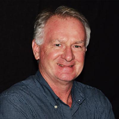 Headshot of Duncan Currie