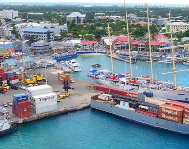 Huge MOL Ship Joins Cayman Shipping Registry